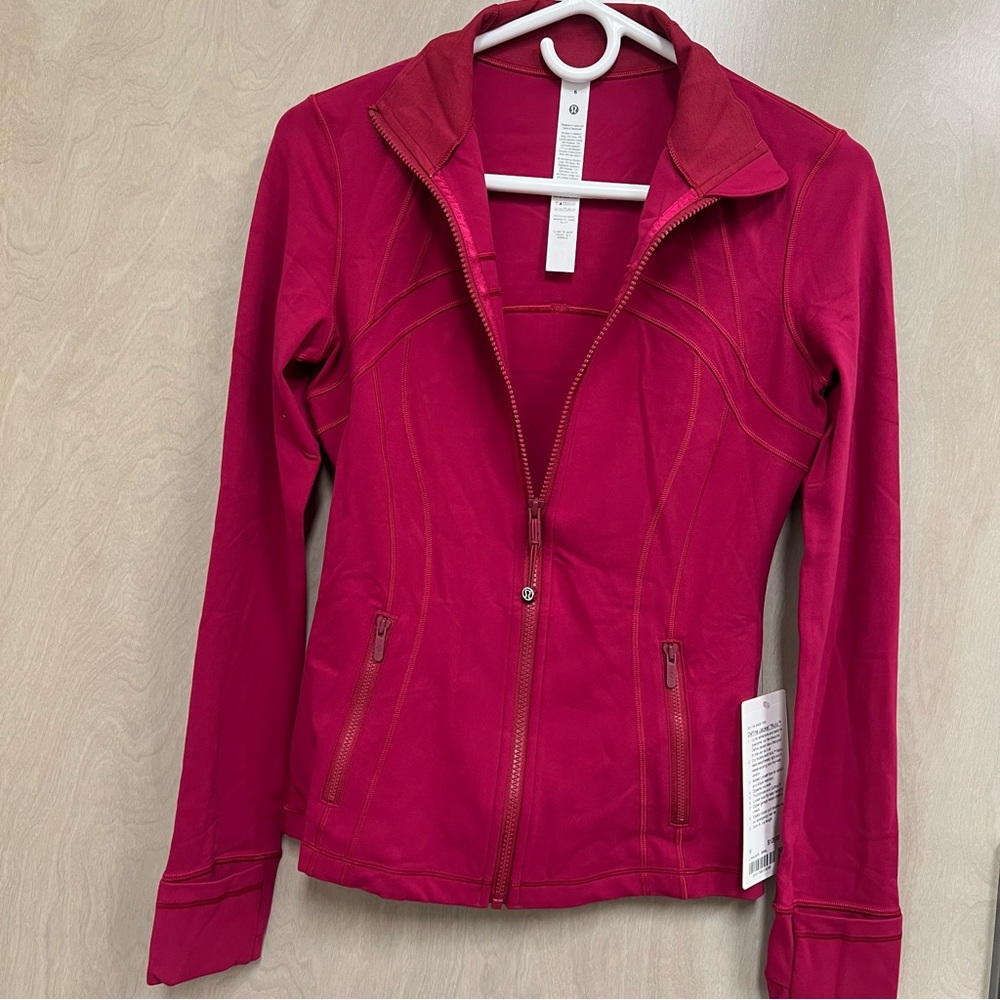 Lululemon Define Jacket Rumble Berry Nulu Size 6 NWT - Picture 2 of 9